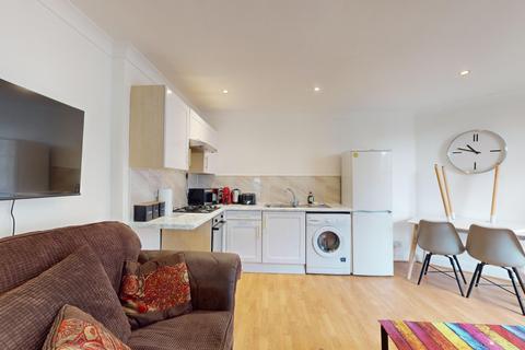 2 bedroom flat to rent, 4-7 Voltaire Road, London, SW4