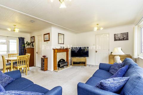 2 bedroom bungalow for sale, Westcliffe Grove Park, Morecambe LA3