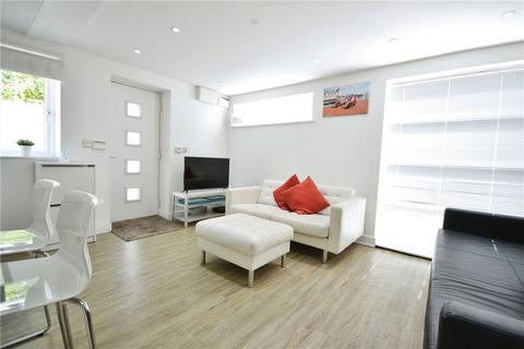 1 bedroom house for sale, Tyler Street, Cardiff