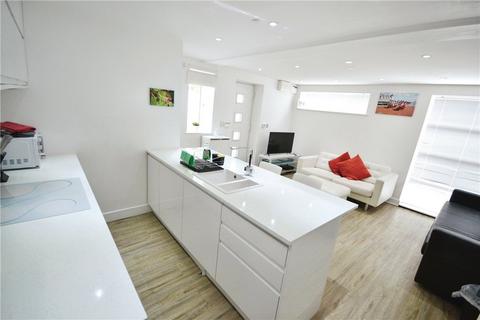 1 bedroom house for sale, Tyler Street, Cardiff