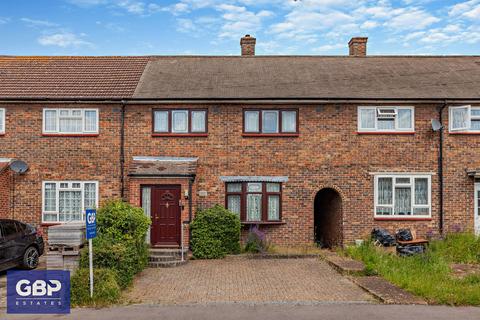35 Penrith Road, Romford, RM3 9NS