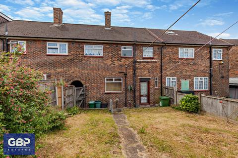 35 Penrith Road, Romford, RM3 9NS
