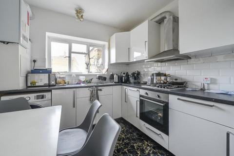 2 bedroom maisonette for sale, 66 Kerbey Street, London, E14 6AW