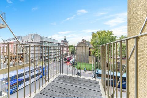 1 bedroom flat to rent, Duchess Walk, One Tower Bridge, London, SE1.