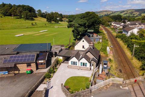 4 bedroom detached house for sale, Hollins Lane, Kendal LA9