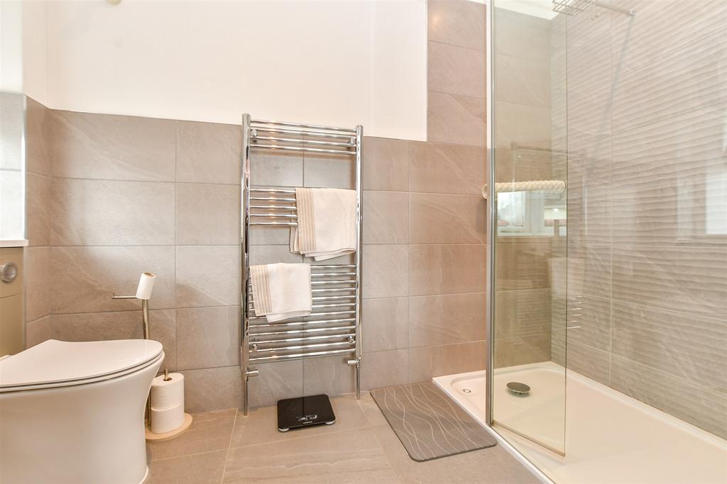 En Suite Shower Room