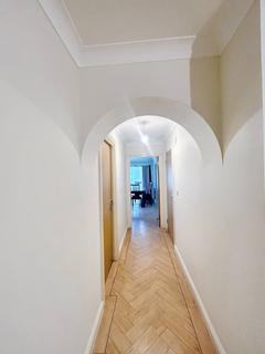 2 bedroom flat to rent, Honeypot Lane, Stanmore HA7