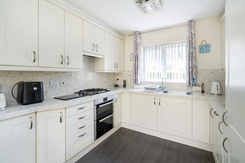 3 bedroom end of terrace house for sale, Park View Road, Witney, OX28