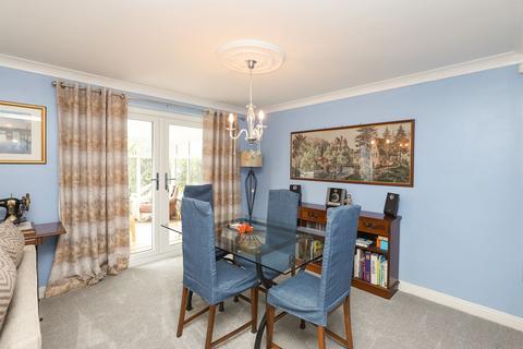 12 Oldale Grove, Sheffield, S13 7NA