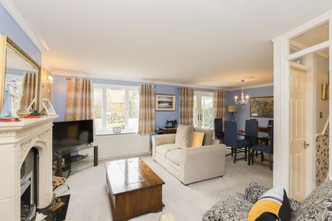 12 Oldale Grove, Sheffield, S13 7NA