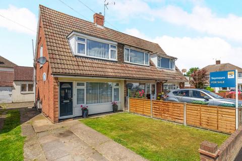 2 bedroom end of terrace house for sale, Staines, Surrey TW18