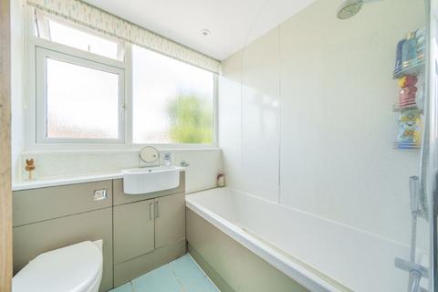 2 bedroom end of terrace house for sale, Staines, Surrey TW18