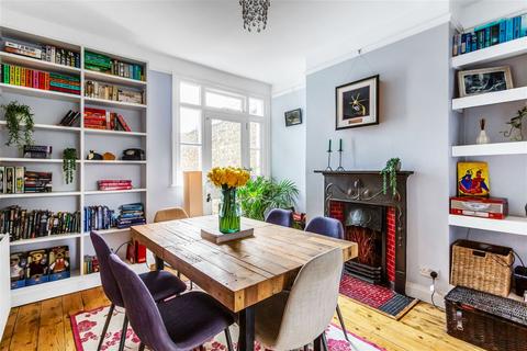 37 Montem Road, New Malden, KT3 3QU