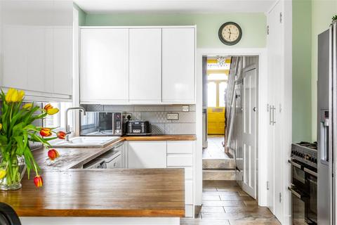 37 Montem Road, New Malden, KT3 3QU