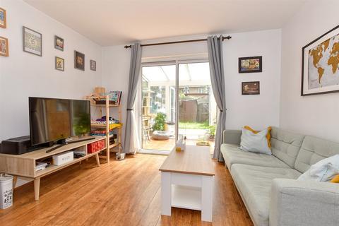 2 bedroom terraced house for sale, Laing Close, Ilford, Essex