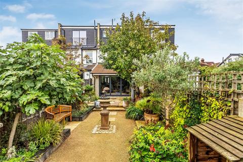20 Mount Road, New Malden, KT3 3JU
