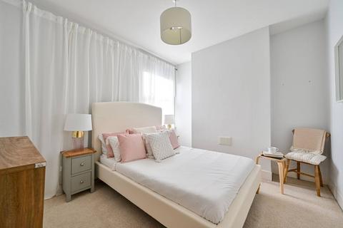 21 Harbinger Road, London, E14 3AA