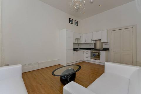 2 bedroom flat to rent, Castletown Road, West Kensington, London, W14
