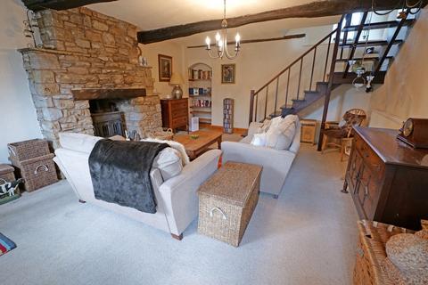 2 bedroom cottage for sale, Dotcliffe Road, Kelbrook, BB18