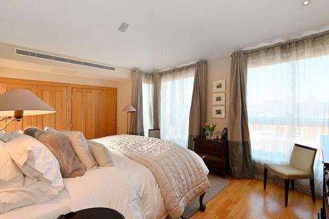 3 bedroom penthouse for sale, Coleridge Gardens, London, SW10