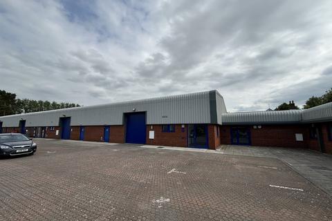 Industrial unit to rent, Cawston, Norwich NR10