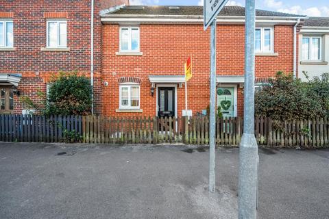 3 bedroom terraced house for sale, Thatcham,  Berkshire,  RG19