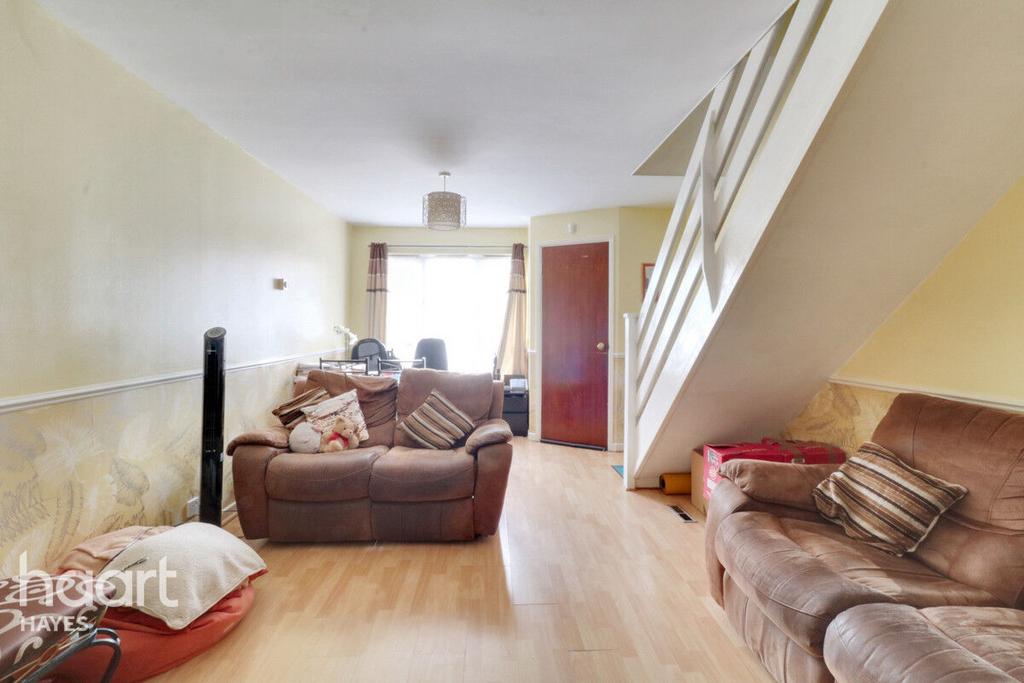 Berrydale Road, Hayes 2 bed terraced house for sale £394,950