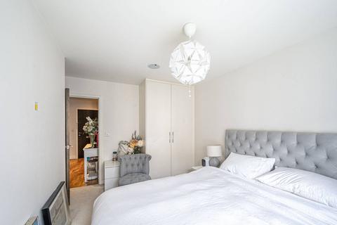 Flat 28, Emerald House, 2 Commander Avenue, London, NW9 5ZH