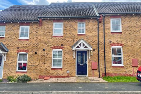 3 bedroom terraced house to rent, Serve Close, Wellingborough NN8