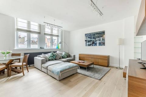 2 bedroom flat to rent, Wellington Street, Covent Garden, London, WC2E