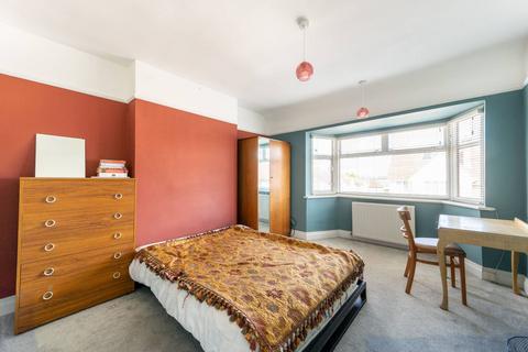 3 bedroom terraced house for sale, Chipstead Gardens, Gladstone Park, London, NW2