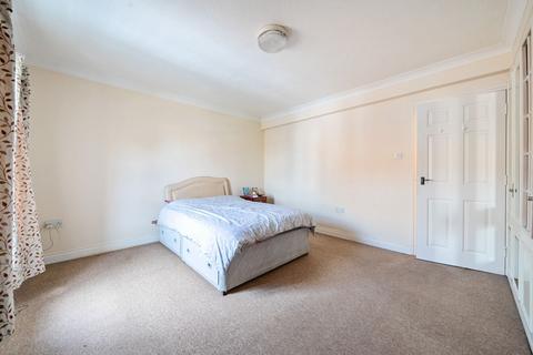 2 bedroom apartment for sale, Richmond Road, Regis House Richmond Road, PO21
