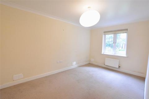 2 bedroom flat to rent, The Cloisters, Guildford, GU1