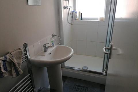 Terraced house to rent, Room 1, 260 Bentley Road, Doncaster