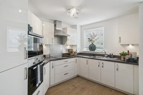 2 bedroom apartment for sale, Goldwyn House, Studio Way, Borehamwood, Hertfordshire, WD6