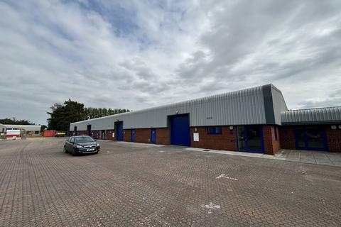 Industrial unit to rent, Cawston, Norwich NR10