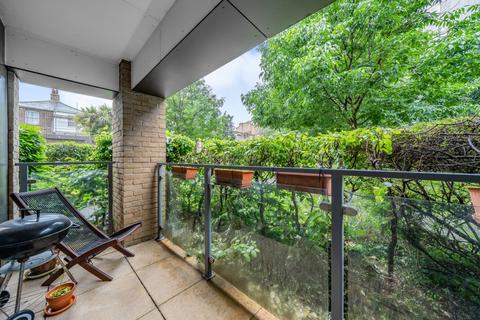 1 bedroom apartment for sale, Avonley Road, London