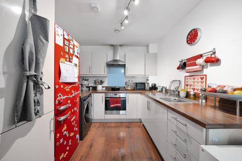 1 bedroom apartment for sale, Avonley Road, London