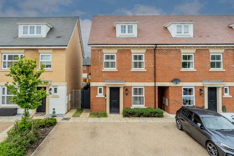 4 bedroom end of terrace house for sale, Salmons Yard, Newport Pagnell, Buckinghamshire MK16