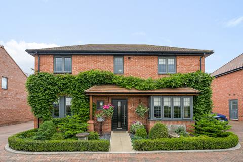 5 bedroom detached house for sale, Lupin Drive, Walton Cardiff, Tewkesbury, Gloucestershire, GL20