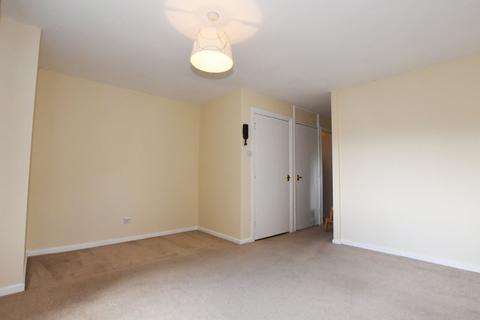 2 bedroom flat for sale, The Lindens, Towcester, NN12