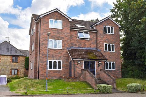 2 bedroom flat for sale, The Lindens, Towcester, NN12