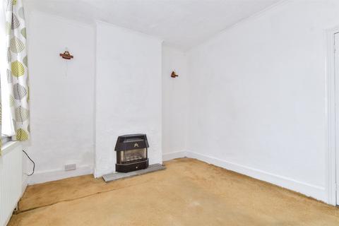 2 bedroom end of terrace house for sale, Essex Road, Halling, Rochester, Kent