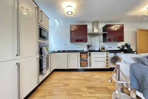 2 bedroom apartment for sale, Isleworth Road, St.Thomas, EX4