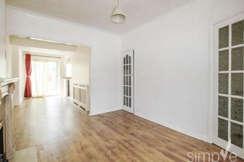 2 bedroom house to rent, Woodrow Avenue, Hayes, Middlesex