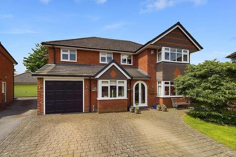 5 bedroom detached house for sale, Broadoaks, Rossett, LL12