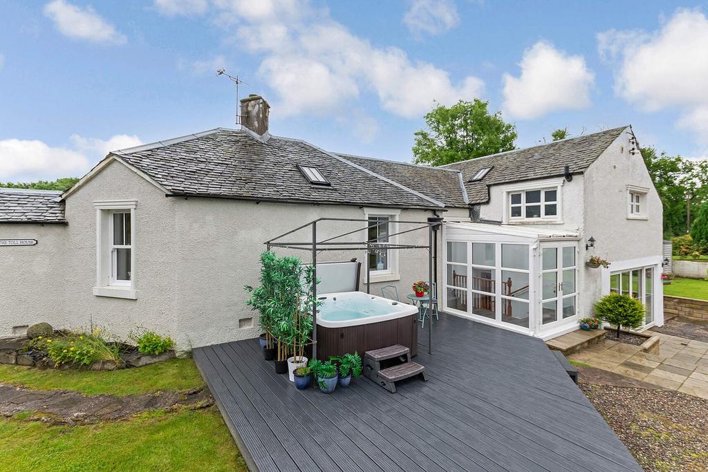 Patio with hottub