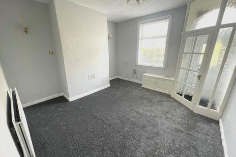 2 bedroom terraced house to rent, Bolton Road, Radcliffe