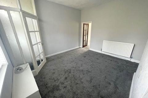2 bedroom terraced house to rent, Bolton Road, Radcliffe