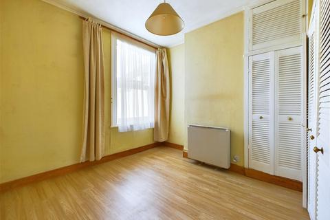 2 bedroom flat for sale, St. Leonards Avenue, Hove, BN3 4QN